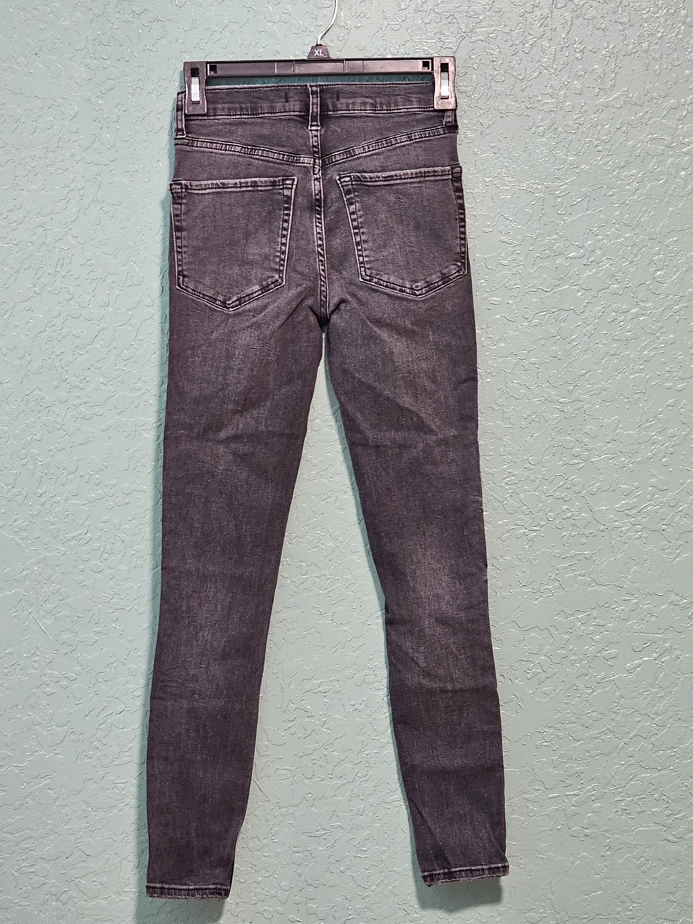 Free People Black Distressed Ripped Skinny Jeans Size 25 - Picture 2 of 11